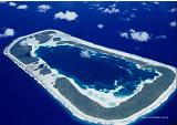 Rakahanga aerial,  courtesy of Ewan Smith, Air Rarotonga