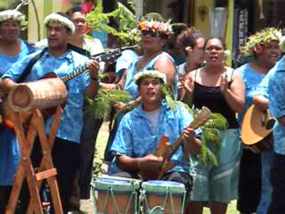 Manihiki musicians at Rarotonga markeet